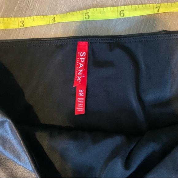 SPANX Pants - Black Women's Spanx High-Waisted Pants